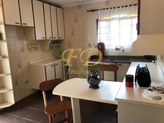 Imagem Casa em Terra Preta