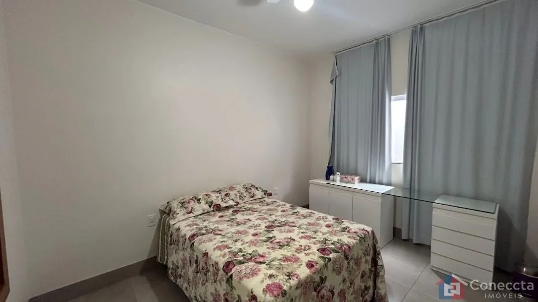 Imagem Casa à venda, 227 m² por R$ 1.080.000,00 - Valparaíso - Patos de Minas/MG