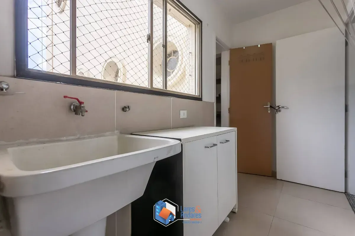 Imagem Apartamento para venda em Santo Amaro com 3 quartos, sendo 1 suíte, 120m²