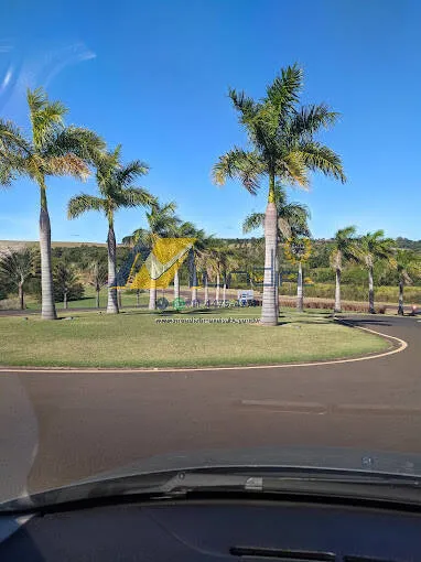 Imagem Procurando uma oportunidade de comprar um excelente terreno? Apresento o
