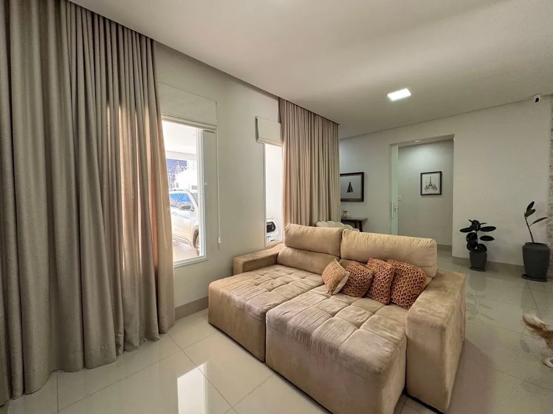 Imagem Casa com 3 dormitórios à venda, 243 m² por R$ 1.290.000,00 - Alto dos Caiçaras - Patos de Minas/MG