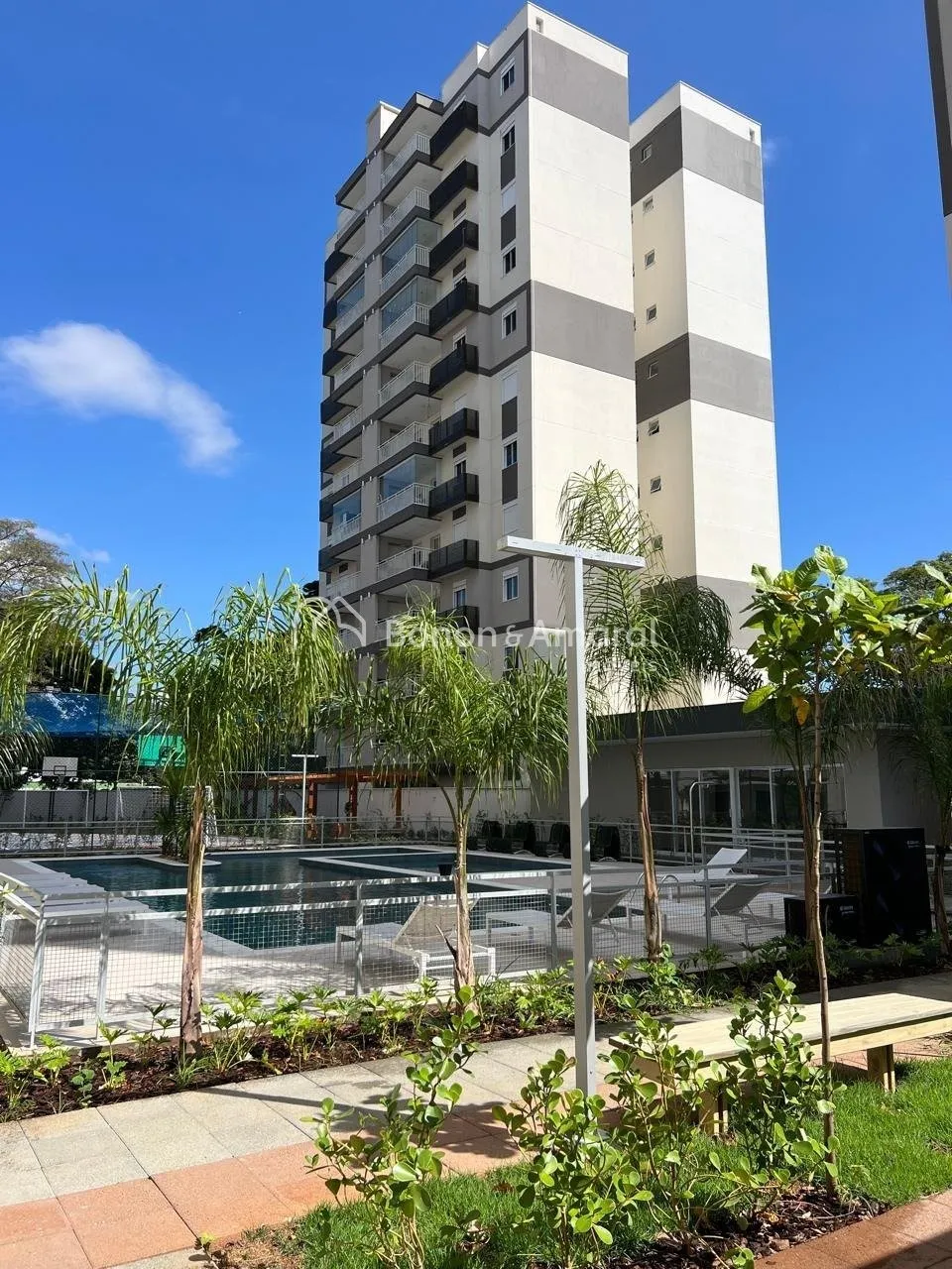 Imagem Excelente apartamento de 97 m2, nunca habitado, com planejados