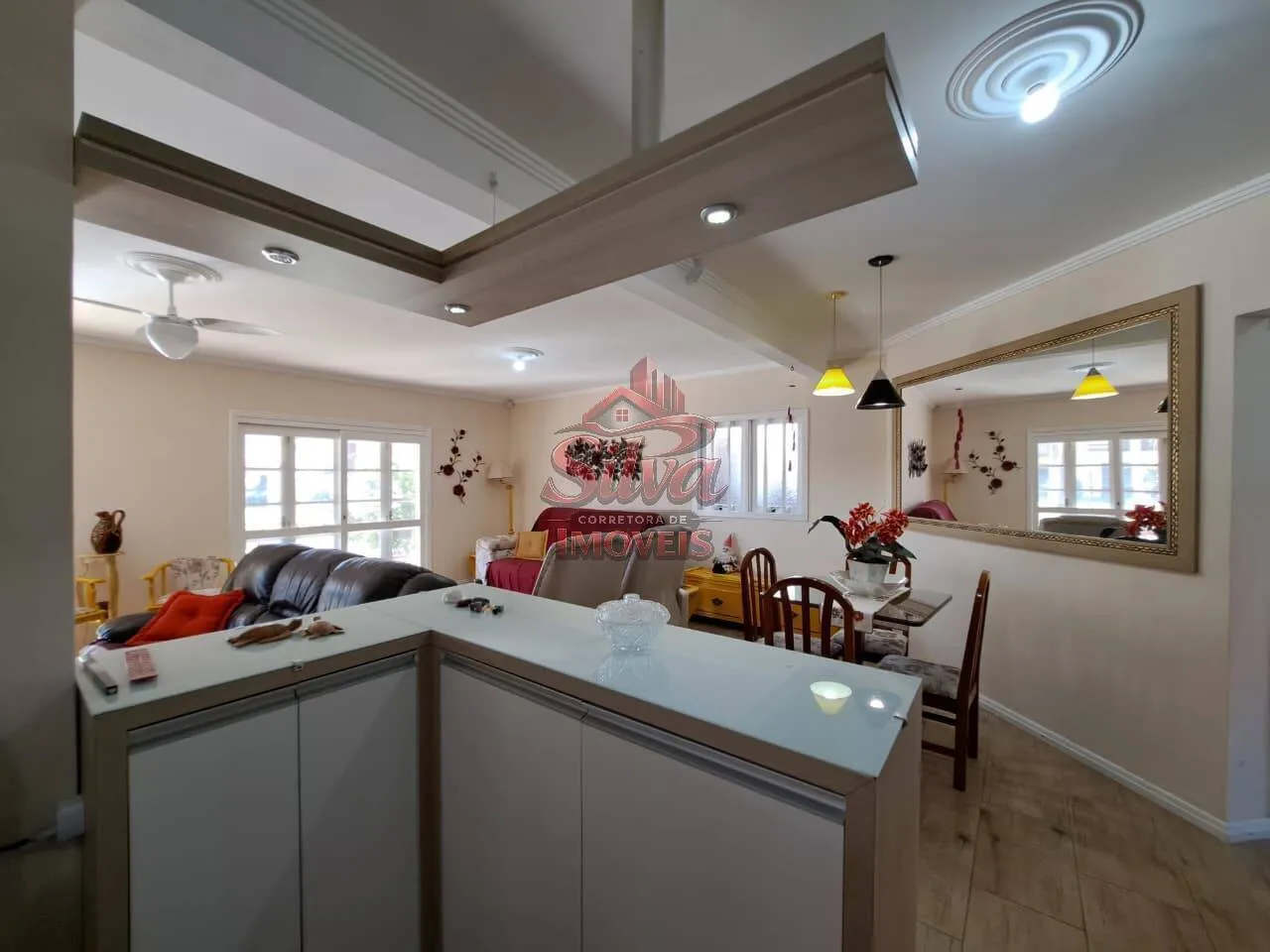Imagem Casa com Piscina e 750m² de Terreno no Centro de Imbé