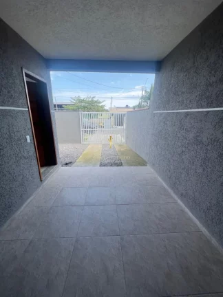 Imagem Casa em Guaratuba, Bairro Coroados 200 metros do mar, com Piscina.