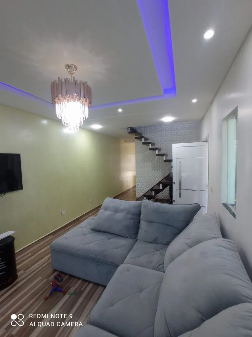 Imagem Sobrado com 3 dormitórios à venda, 350 m² por R$ 779.000,00 - Jardim Adriana - Guarulhos/SP