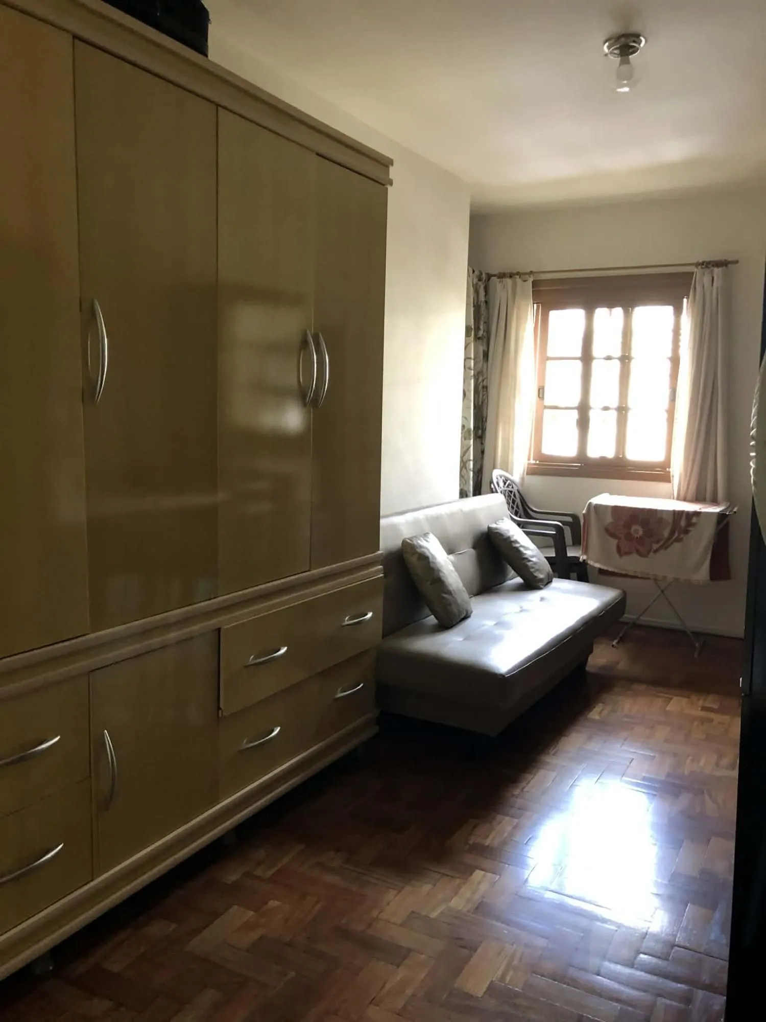 Imagem casa sobrado com lojas