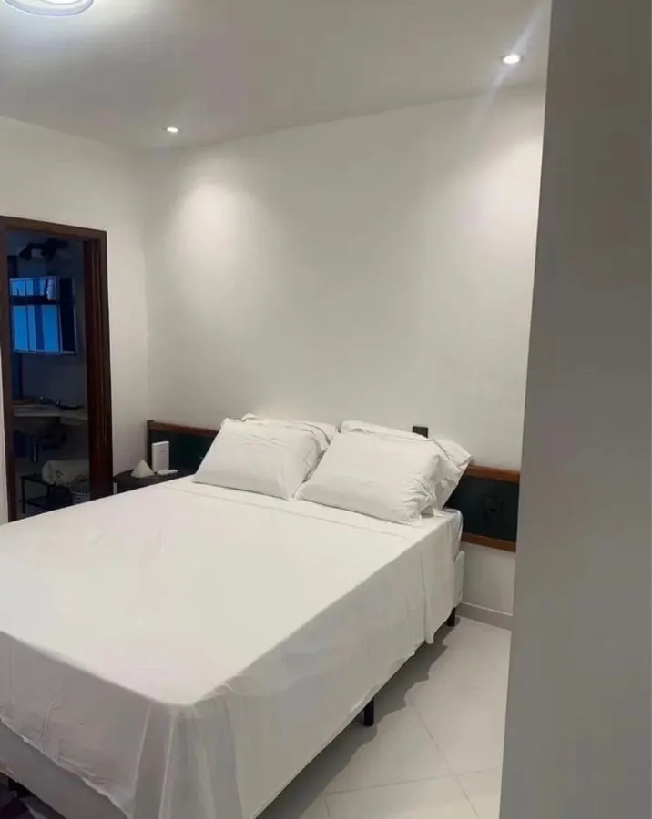 Imagem Apartamento com 2 Quartos e 2 Suítes na Avenida Lúcio Costa, Barra da Tijuca - Ap0857
