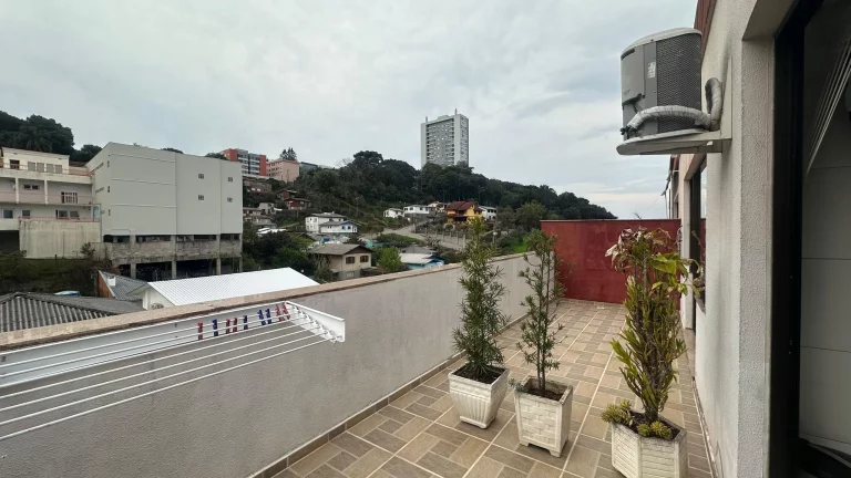 Imagem Apartamento Cobertura 3 quartos sendo 1 suíte para venda no bairro Petrópolis em Caxias do Sul