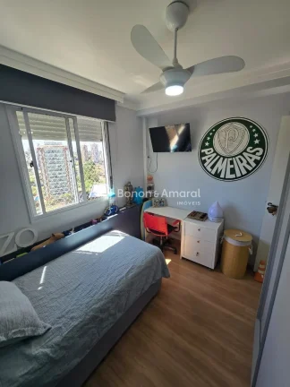 Imagem Com 68 m² de área útil, este apartamento totalmente reformado combina conforto, sofisticação e ...