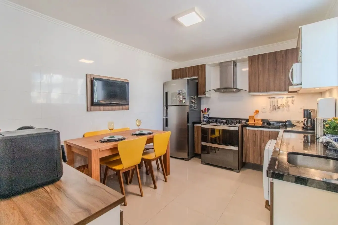 Imagem Casa de 3 dormitórios com 90m² à venda no Bairro Medianeira