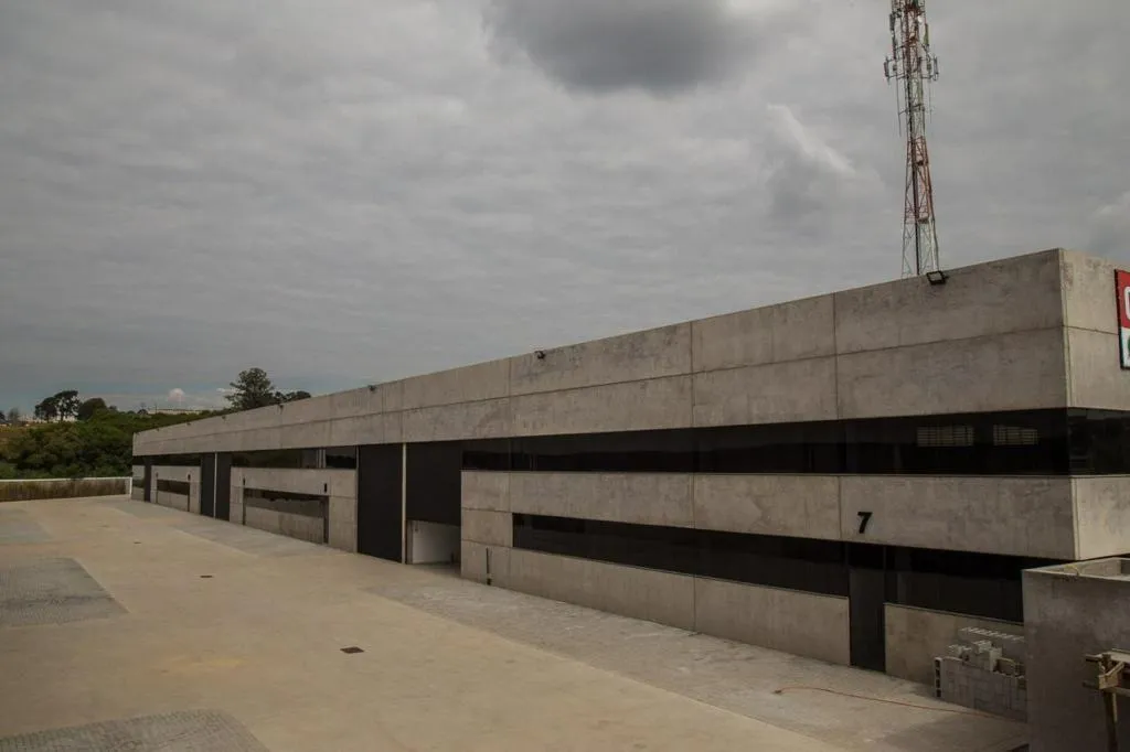 Imagem Galpão Comercial e Industrial 500m² em Condomínio para alugar em Sorocaba na Rodovia Raposo Tavares, Km 102
