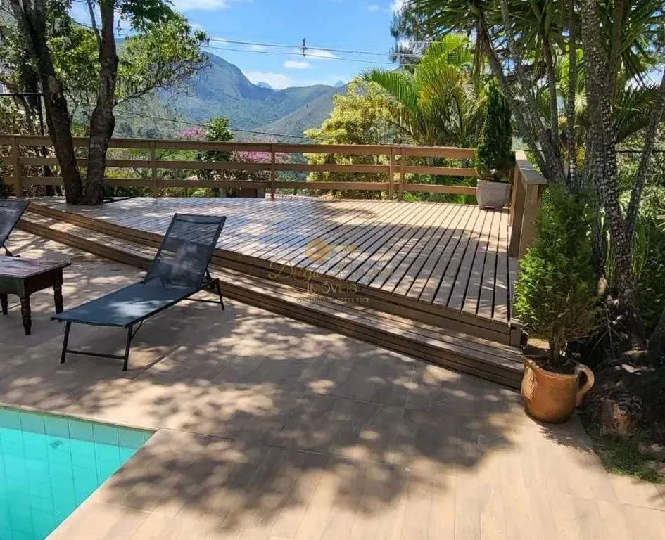 Imagem Casa em Condomínio para Venda em Teresópolis / RJ no bairro Green Valley