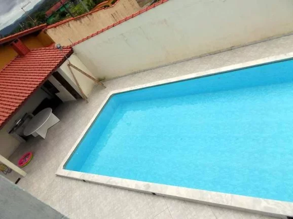 Imagem CASA PÓS LINHA - COM PISCINA, PROXIMO A AV. LUCIANA DE BONA
