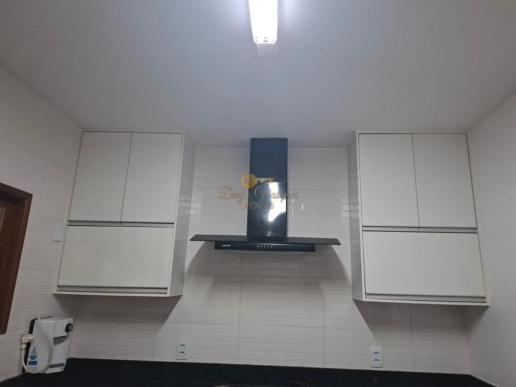 Imagem Casa em Condomínio para Venda em Teresópolis / RJ no bairro Cascata dos Amores