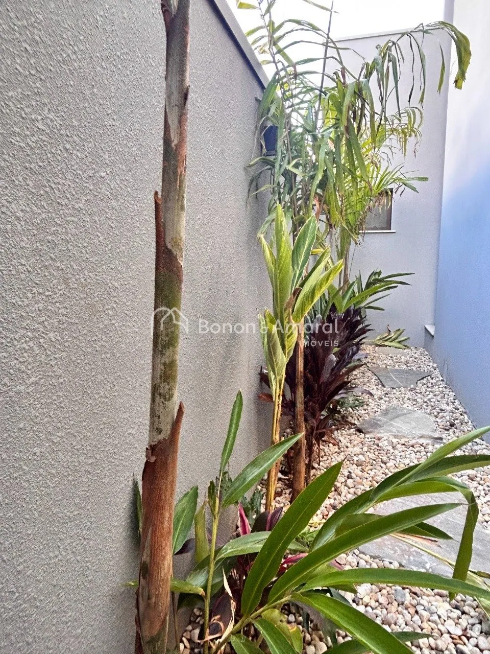 Imagem Casa contemporânea à venda no Condomínio Residencial Santorini - Paulínia/SP.