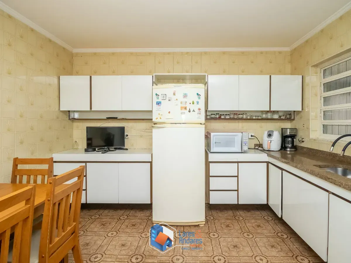 Imagem Sobrado para venda em Chácara Santo Antônio (Zona Sul) com 3 quartos, sendo 1 suíte, 230m²