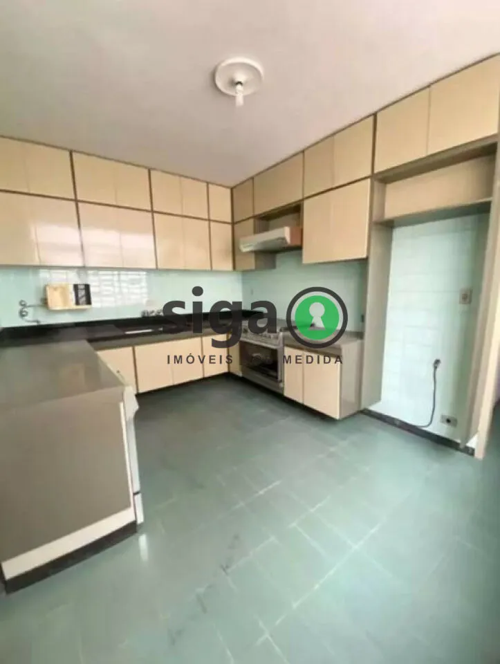 Imagem Sobrado Exclusivo na Vila Madalena com 387m² Construídos e 5 Vagas.