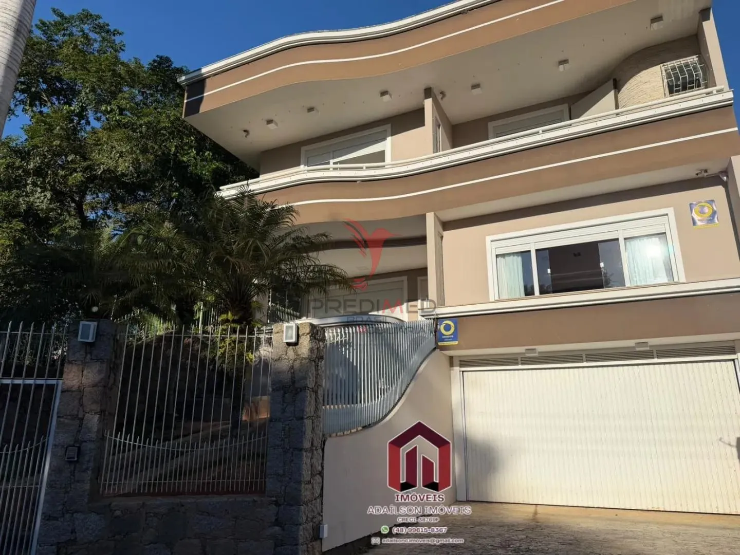 Imagem Linda casa com dormitórios um suite a venda em Florianópolis bairro córrego Grande
