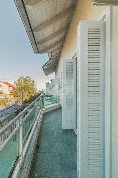 Imagem Casa para Venda - 137m², 3 dormitórios, sendo 3 suites, 2 vagas - Hípica