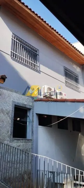 Imagem VENDO SOBRADO EM SANTO ANDRÉ -SANTA TEREZINHA - 3 DORMS