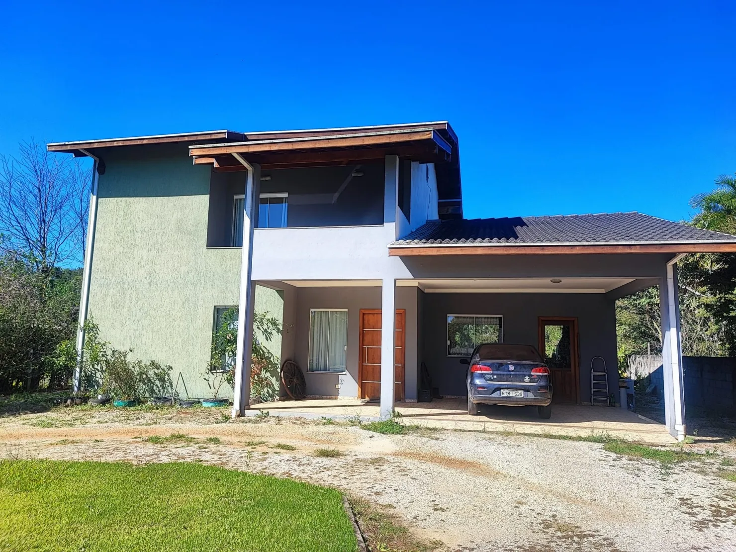Imagem Casa à venda 3 Quartos, 1 Suite, 4 Vagas, 2105M², Parque Lago Azul, Pindamonhangaba - SP