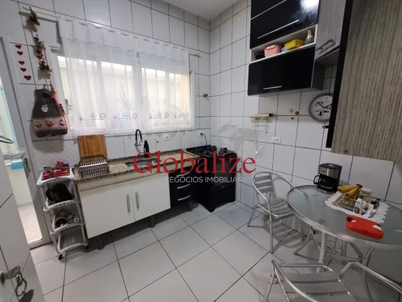 Imagem Casa triplex à venda com 3 quartos, 1 suite, churrasqueira, 1 vaga por R$750.000,00 no Campo Grande em Santos