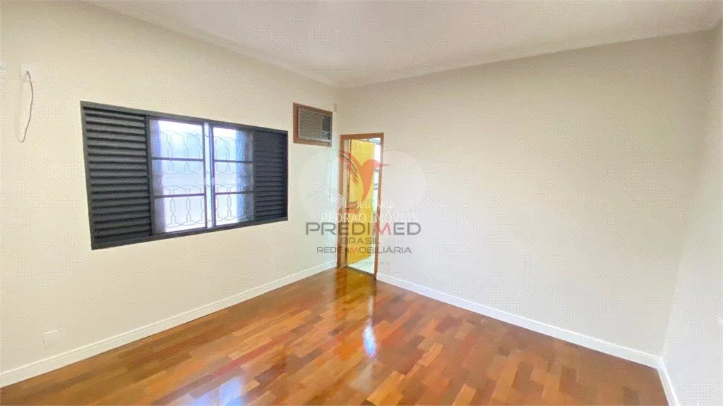 Imagem Casa de 3 quartos, 184m² no bairro Vila Nossa Senhora Aparecida, em Lençóis Paulista