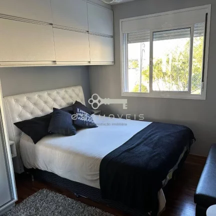 Imagem Casa à venda na Granja Viana – 3 suítes, espaço gourmet e 6 vagas !