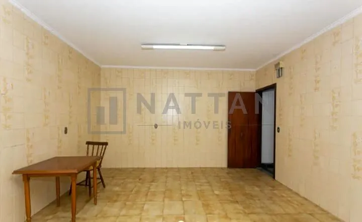 Imagem Casa à venda com 3 dormitórios, 4 banheiros, salão de festas e terreno de 208 m²