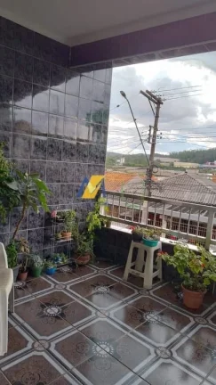 Imagem "Essa casa cabe sua família, sua festa e ainda aceita permuta!"