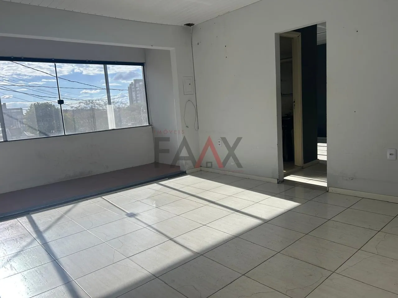 Imagem Sobrado com 3 dormitórios para locação,217.80 m², TRIANON, GUARAPUAVA - PR