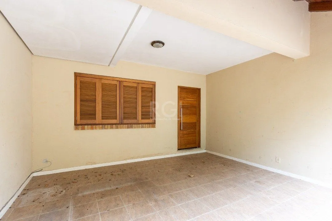 Imagem Casa para Venda - 181.99m², 3 dormitórios, sendo 1 suites, 2 vagas - Jardim Isabel