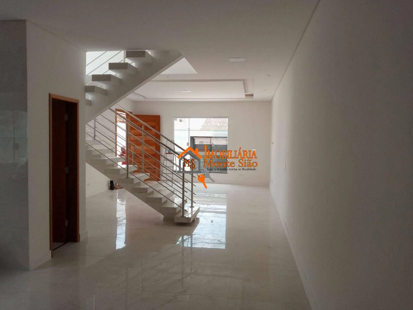 Imagem Sobrado à venda, 152 m² por R$ 859.999,00 - Carmela Três - Guarulhos/SP
