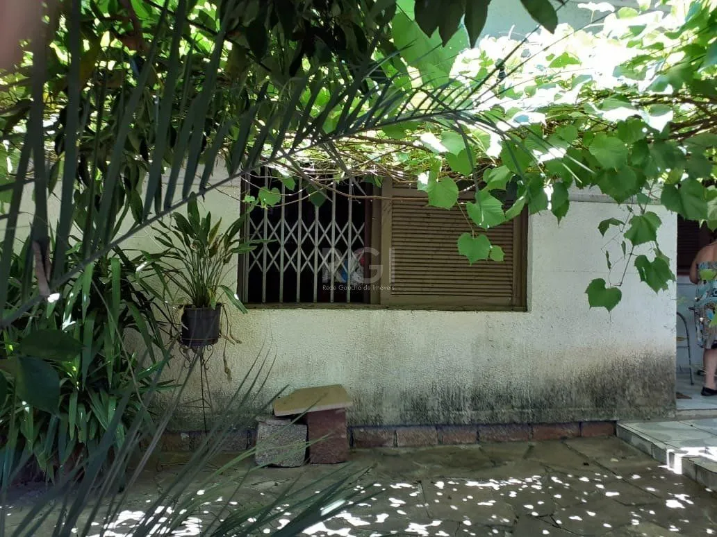 Imagem Casa para Venda - 120m², 3 dormitórios, 1 vaga - Santa Tereza