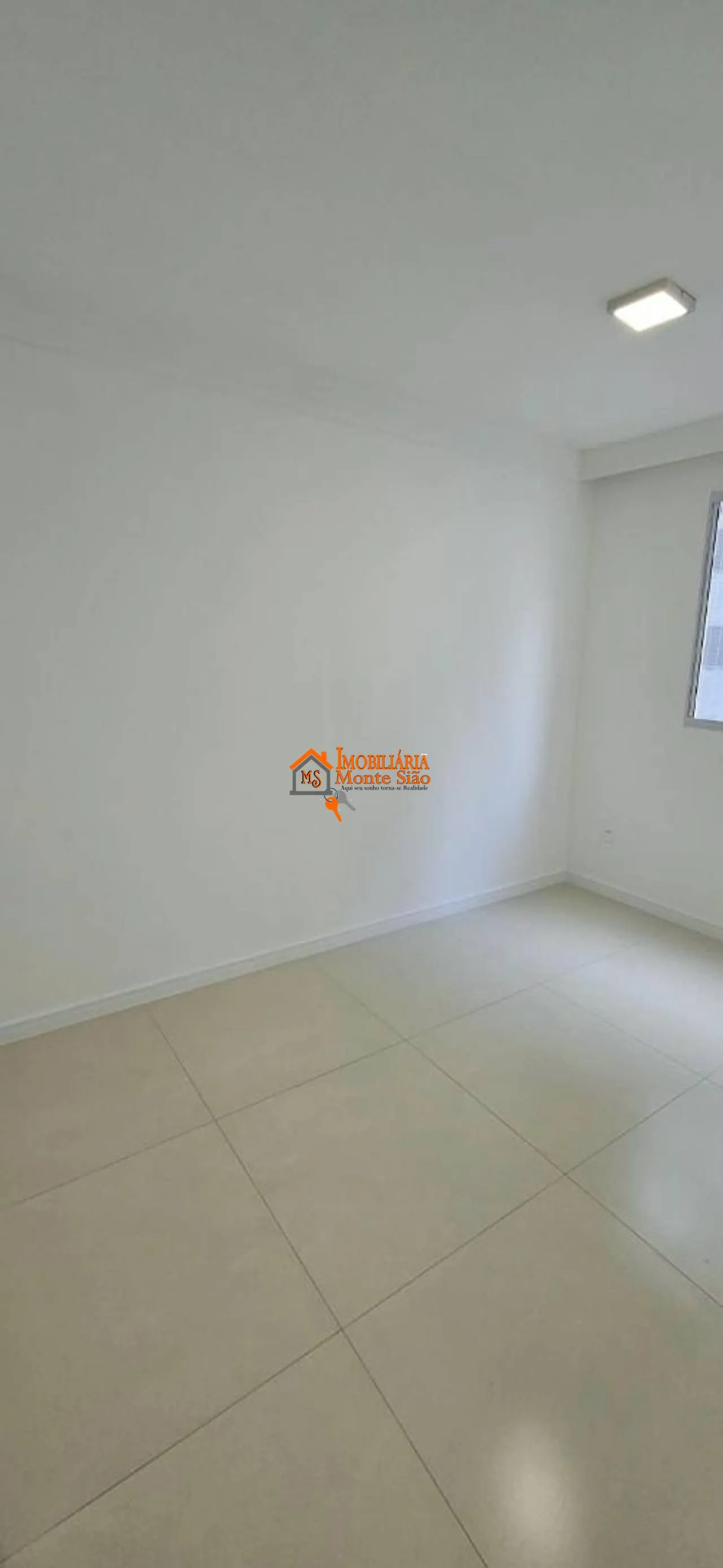 Imagem Apartamento com 2 dormitórios à venda, 43 m² por R$ 240.000,00 - Vila Nova Bonsucesso - Guarulhos/SP