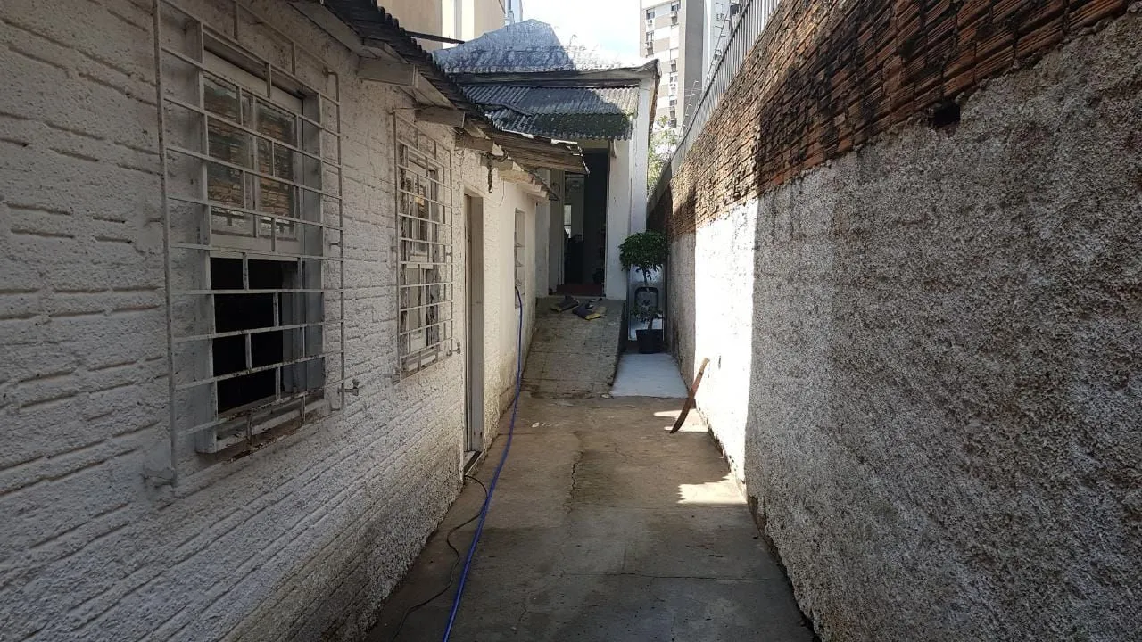 Imagem Terreno com Excelente Potencial Comercial e Residencial no Menino Deus