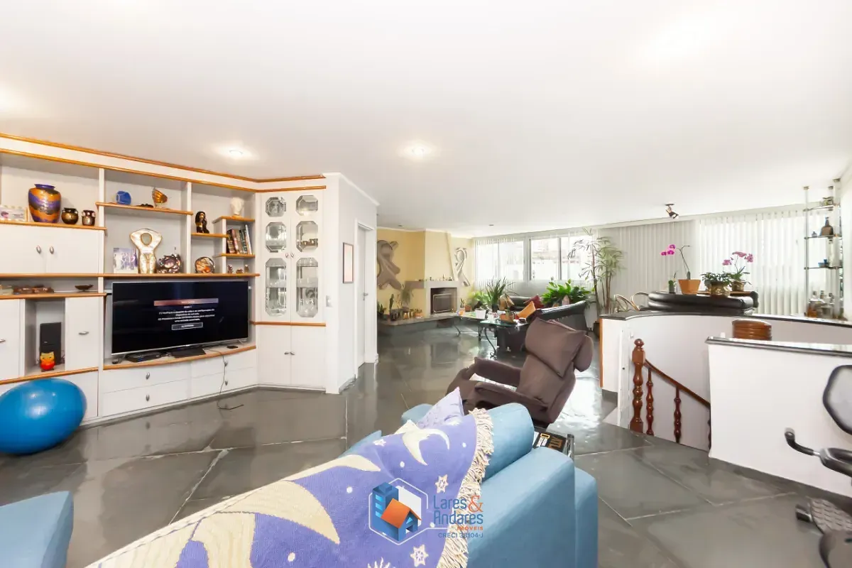 Imagem Cobertura para venda em Jardim Paulista com 4 quartos, sendo 1 suíte, 280m²