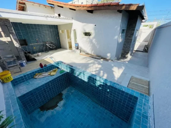 Imagem EXCELENTE SOBRADO NA MIRIM COM 3 DORMITÓRIOS 1 SUÍTE E COM 3 VAGAS!!!
