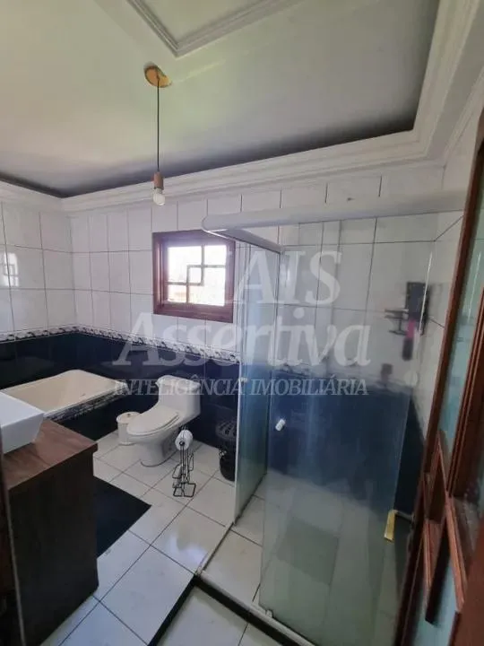 Imagem Excelente Sobrado à venda no bairro Nossa Sra. das Graças em Canoas - 2 Vagas