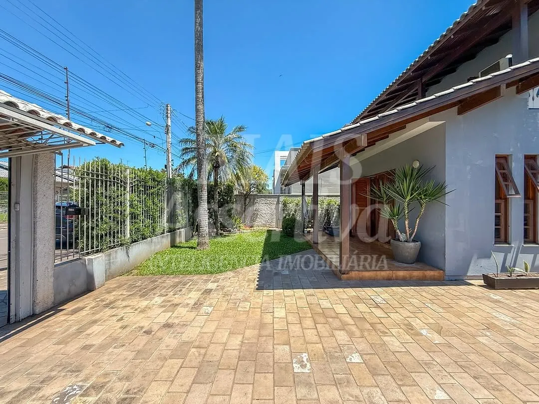 Imagem Casa mobiliada para locação em Estância Velha de 4 dormitórios - 250m²