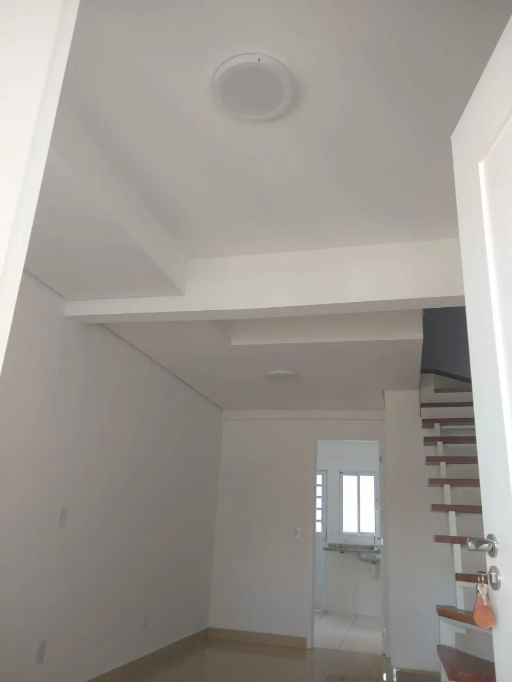 Imagem Incrível oportunidade!! Lindo sobrado 79 m², com 2 suítes, lavabo embaixo, varanda gourmet. À 500 m. do Mc Donalds da Av São Paulo, Sorocaba
