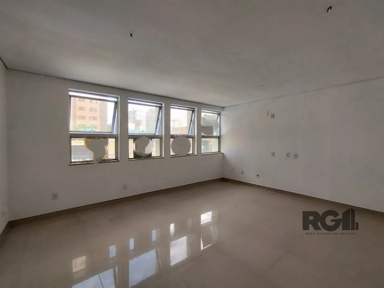 Imagem Ótima sala reformada 35,80 área privativa,na Bordini