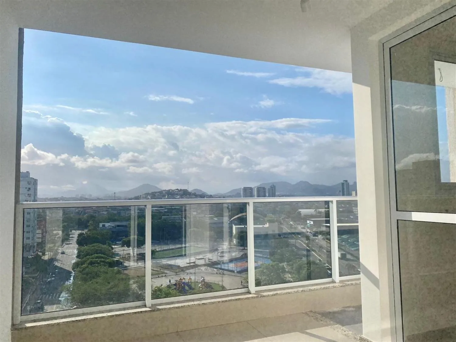 Imagem Apartamento com 3 quartos para alugar em Vila Velha