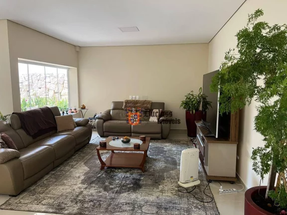 Imagem Casa com 4 dormitórios à venda, 560 m² por R$ 2.400.000,00 - Parque da Fazenda - Itatiba/SP