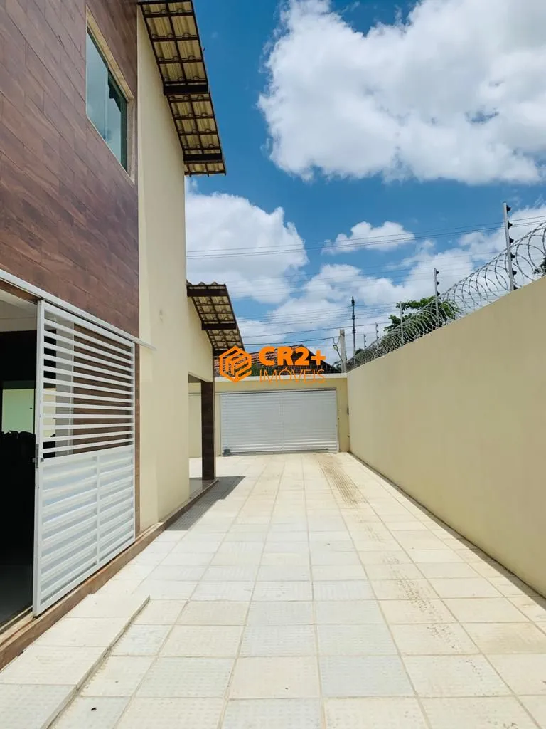 Imagem Vendo casa 05 quartos, 02 suítes, 10 vagas para carros 245m2 em Gravata.