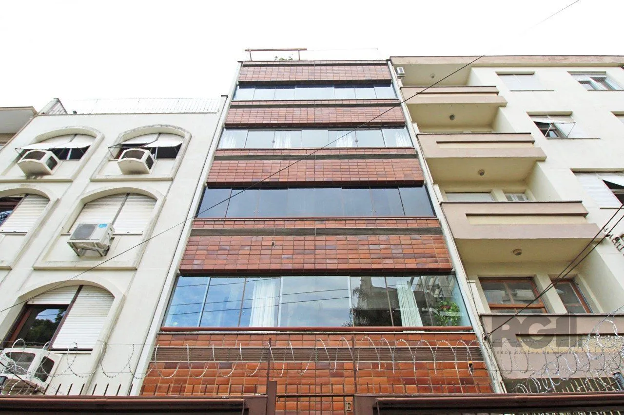 Imagem Apartamento de dois dormitórios e dois banheiros no bairro Bom Fim / Rio Branco em Porto Alegre!