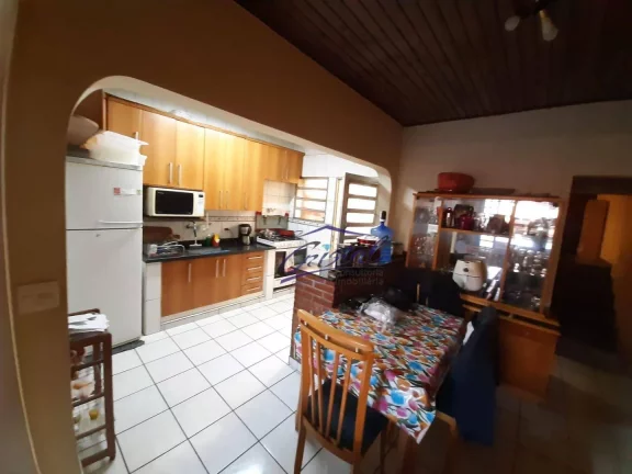 Imagem Sobrado de 3 dormitórios 1 suite 2 vagas de garagem