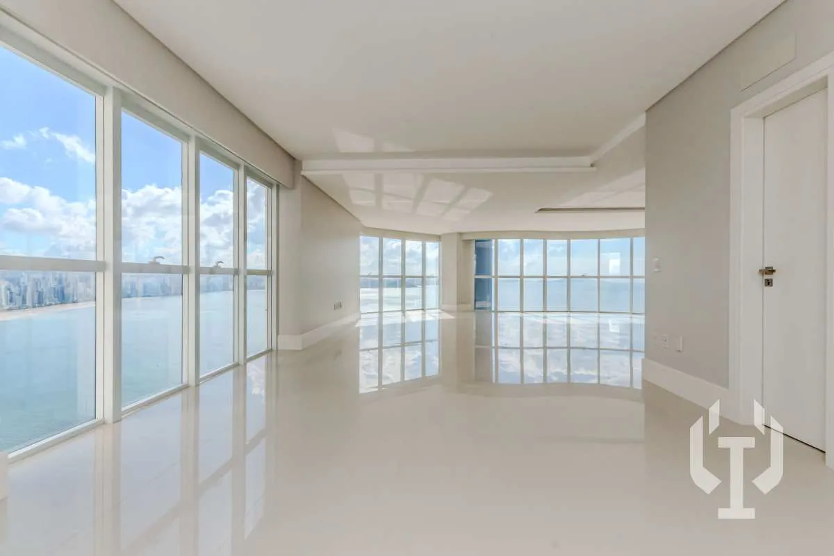 Foto do imóvel Apartamento à venda em Balneário Camboriú, Barra Sul, com 4 quartos, 237m2