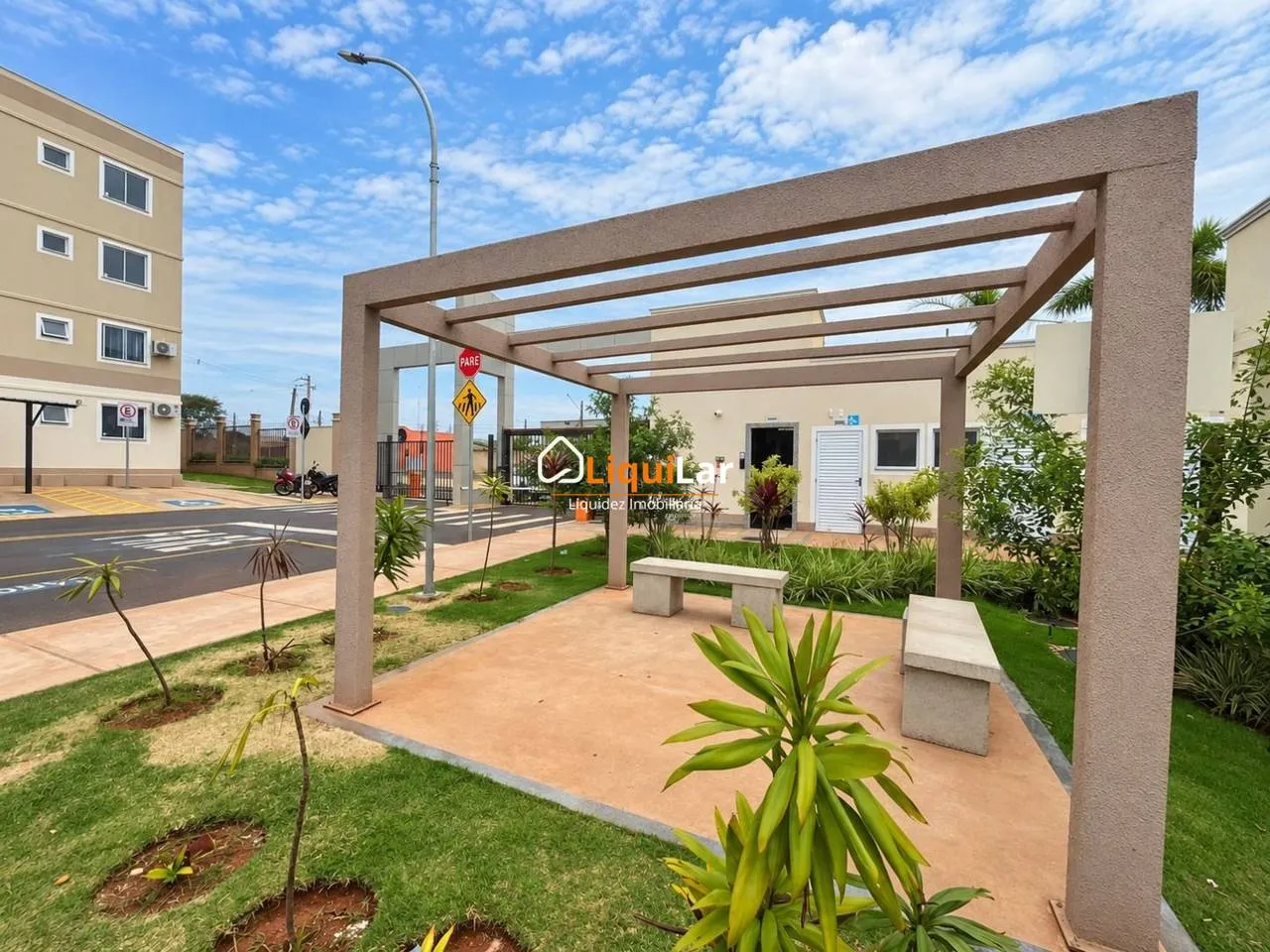 Imagem Apartamento com sacada Cel Antonino