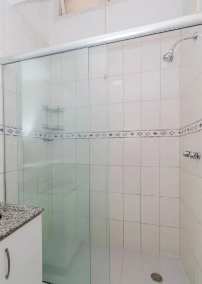 Imagem Casa em Condomínio em Ipanema de 3 dormitórios e 2 vagas DESOCUPADA